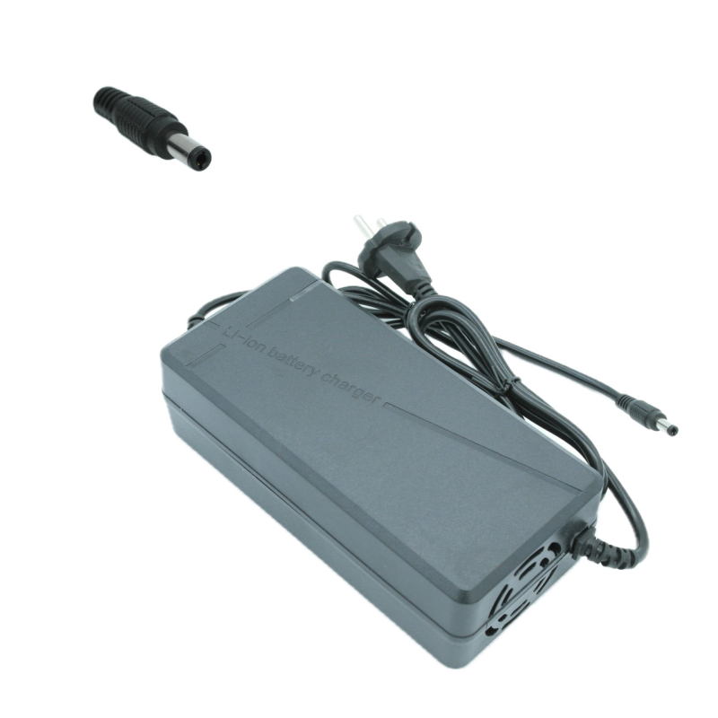 Зарядний пристрій 48V 8A (54.6V) Зарядний пристрій 48V 8A (54.6V)