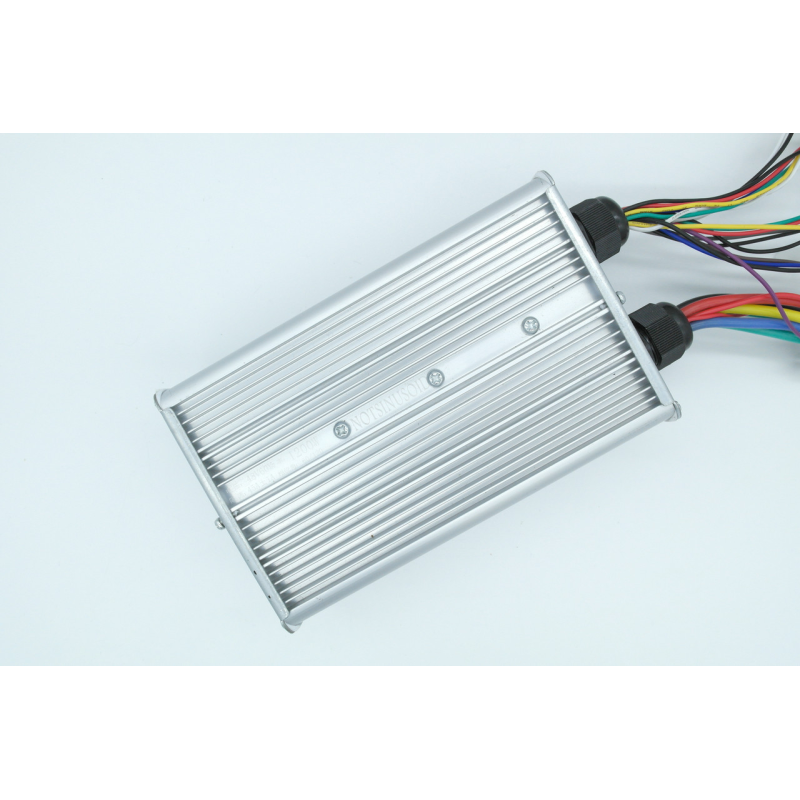 Контроллер для мотор-колеса 48V-64V 1200W 45A Контроллер для мотор-колеса 48V-64V 1200W 45A