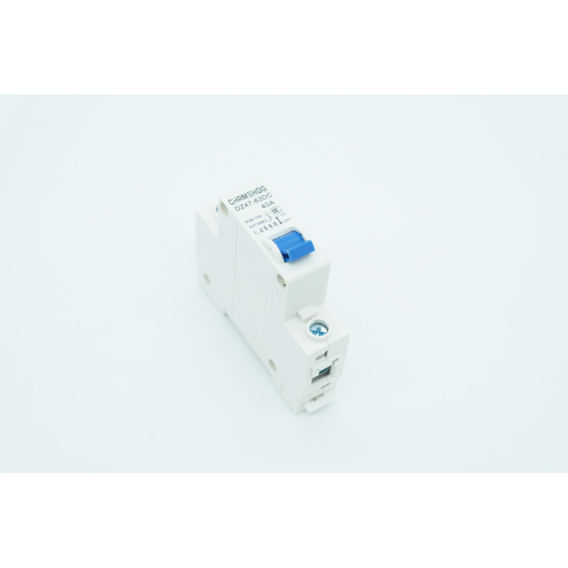 Автоматичний вимикач постійного струму 40A