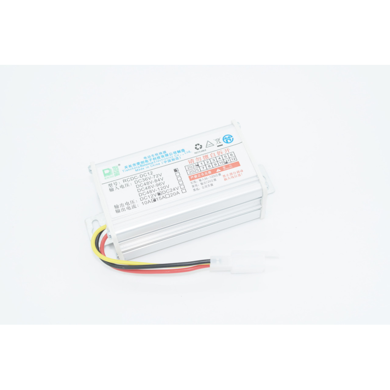 DC-DC знижуючий перетворювач напруги 36-72В 12В, 10A DC-DC знижуючий перетворювач напруги 36-72В 12В, 10A